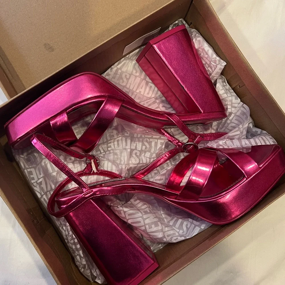 Hot pink platform Steve Madden heel - Picture 1 of 4